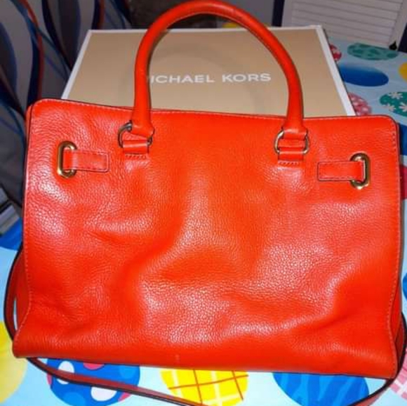Michael kors purse - Picture 3 of 13